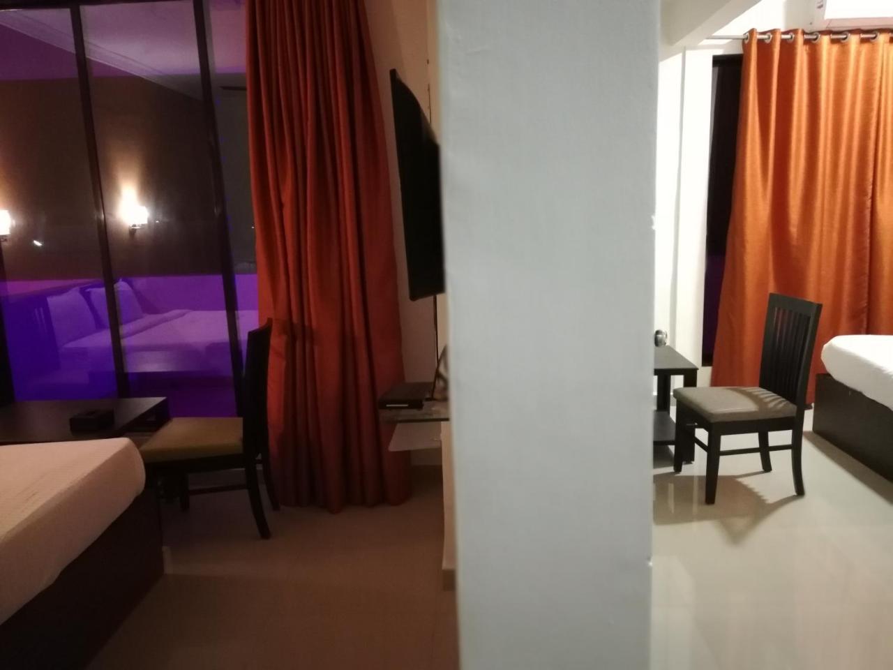 Elite Inn ロナバラ エクステリア 写真
